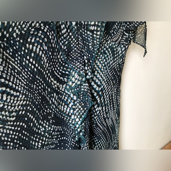 Flutter sleeve sheer dot pattern overlay midi dress - Picture 9 of 14